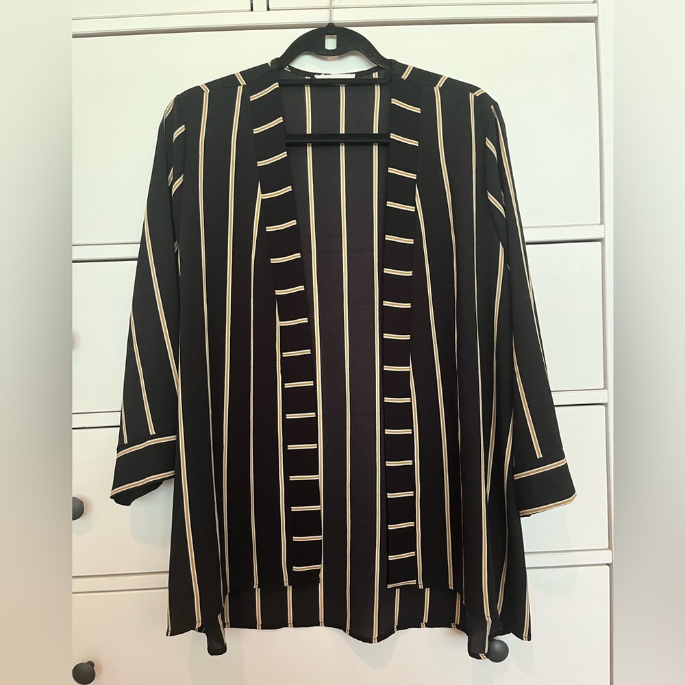 Black/tan striped shirt